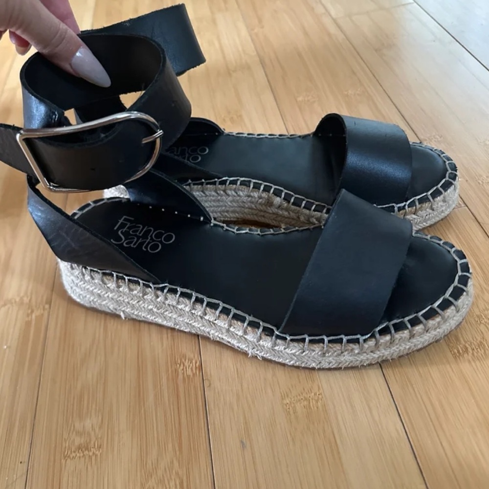 Black leather Franco Sarto sandals